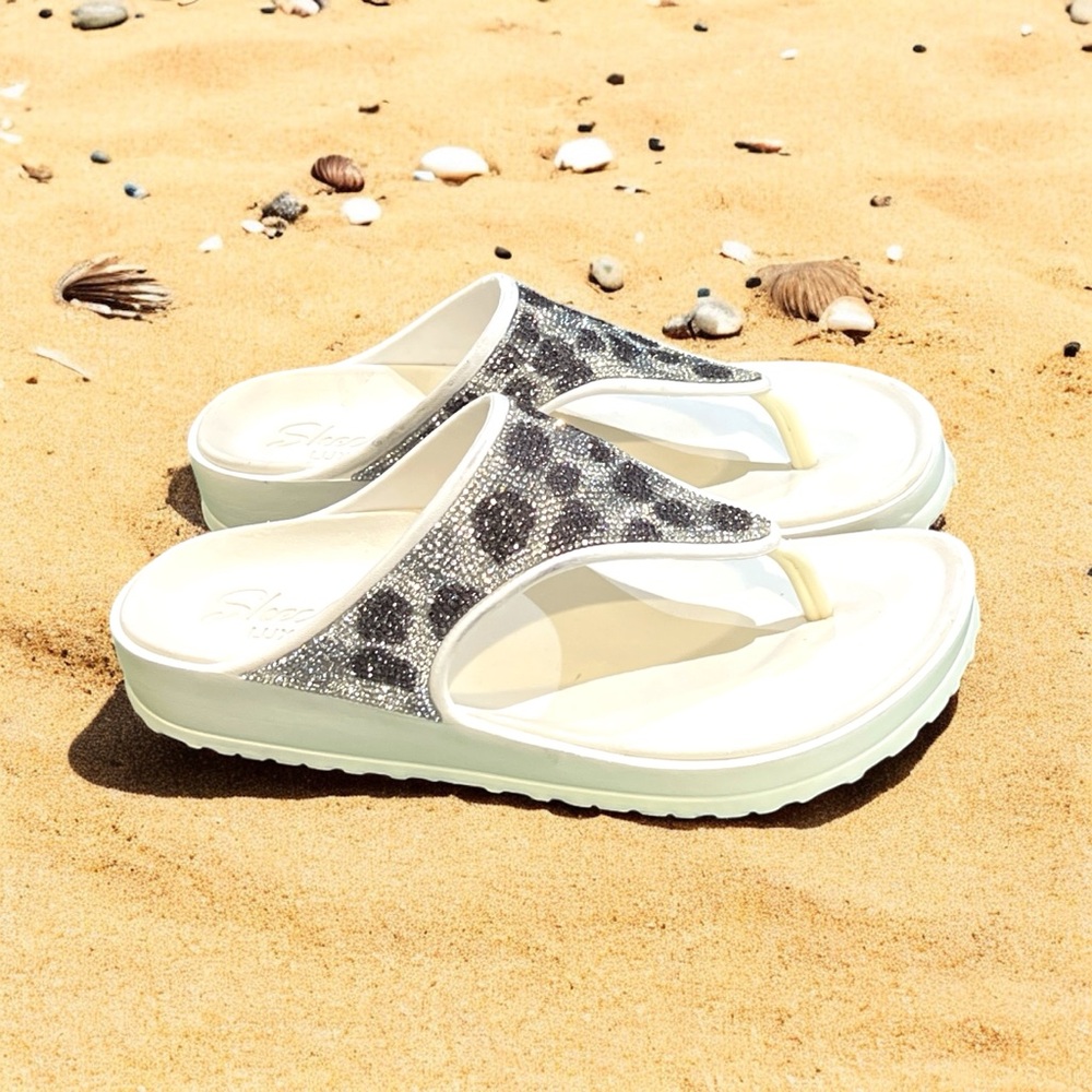 Skechers Luxe Foam Cali Breeze Leopard Rhinestone Print Women's Sandals